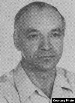 Юрий Мальцев. Фото с задней обложки "Вольной русской литературы", изд. "Посевом", 1976