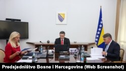 Tročlano Predsjedništvo BiH, Željka Cvijanović, Denis Bećirović i Željko Komšić na sjednici 4. jula 2024.