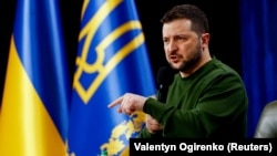 Президент Украины Владимир Зеленский во время пресс-конференции в раках форума «Украина. Год 2024». Киев, 25 февраля 2024 года