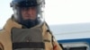 Provera kontradiverzionog tima MUP-a Srbije, na aerodromu u Beogradu, nakon lažne dojave o bombi, 11. marta 2022. godine. 