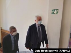 პაატა იმნაძე, ამირან გამყრელიძე