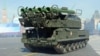 Әуе шабуылынан қорғануға арналған «Бук» зениттік кешені. Мәскеудегі парад, 9 мамыр 2013 жыл.