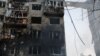 Жилая многоэтажка в Соломенском районе Киева, разрушенная в результате российского удара в ночь на 17 июня