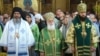 Преспанско-пелагонискиот митрополит на Македонската православна црква – Охридска aрхиепископија (МПЦ-ОА), митрополитот Петар, на литургија со рускиот патријарх Кирил во Москва во манастирот „Свети Сергеј Радоњишки“, 8 октомври 2025