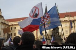 მიგრანტების მოწინააღმდეგეთა აქცია პრაღაში. 2016 წლის 6 თებერვალი