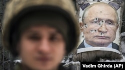 В Україні введено воєнний стан після нового вторгнення Росії