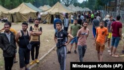Migranti u kampu u Iraku
