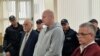 Рангел Бизюрев (втори отдясно, в сиво) беше признат за виновен за убийството на 24-годишния Димитър Малинов от Цалапица.