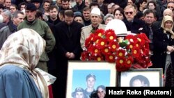 Ili, Agron i Mehmet Bitići, ubijeni su u julu 1999. u Srbiji, nakon rata na Kosovu.