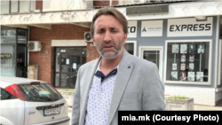Доктор Зекирија Шаини на прес конференција за медиумите