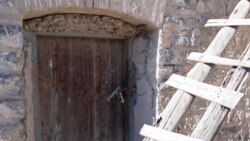 د خوست چارواکي د تخته بیکې او پوځي کلا بیا رغوي