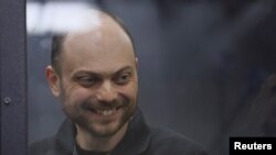Vladimir Kara-Murza attends a court hearing in Moscow on an appeal against his 25-year prison sentence, July 2023.