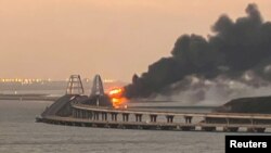 Пожар на Керченском мосту, возникший в результате его подрыва, 8 октября 2022 года
