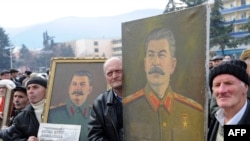 В Грузии единомышленники Иосифа Сталина отметили 130 дет со дня его рождения