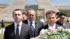 Кейбір сарапшылар Грузия премьері Ираклий Гарибашвили (сол жақта) мен президент Георгий Маргвелашвили (ортада) арасындағы кикілжіңге миллиардер Бидзина Иванишвилидің (оң жақта) қатысы бар деп болжайды. 