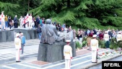 Мемориал Неизвестного солдата в парке Ваке в Тбилиси